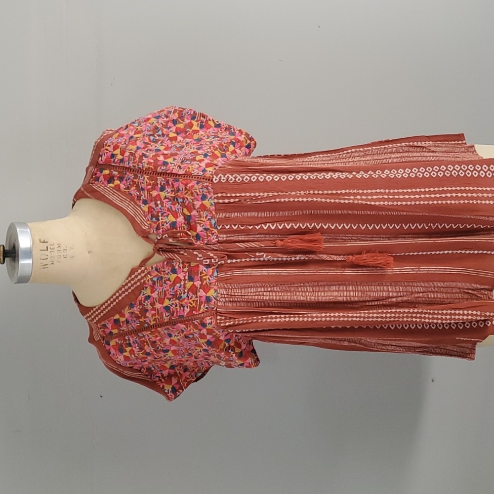 Savanna Jane Embroidered Blouse NWT